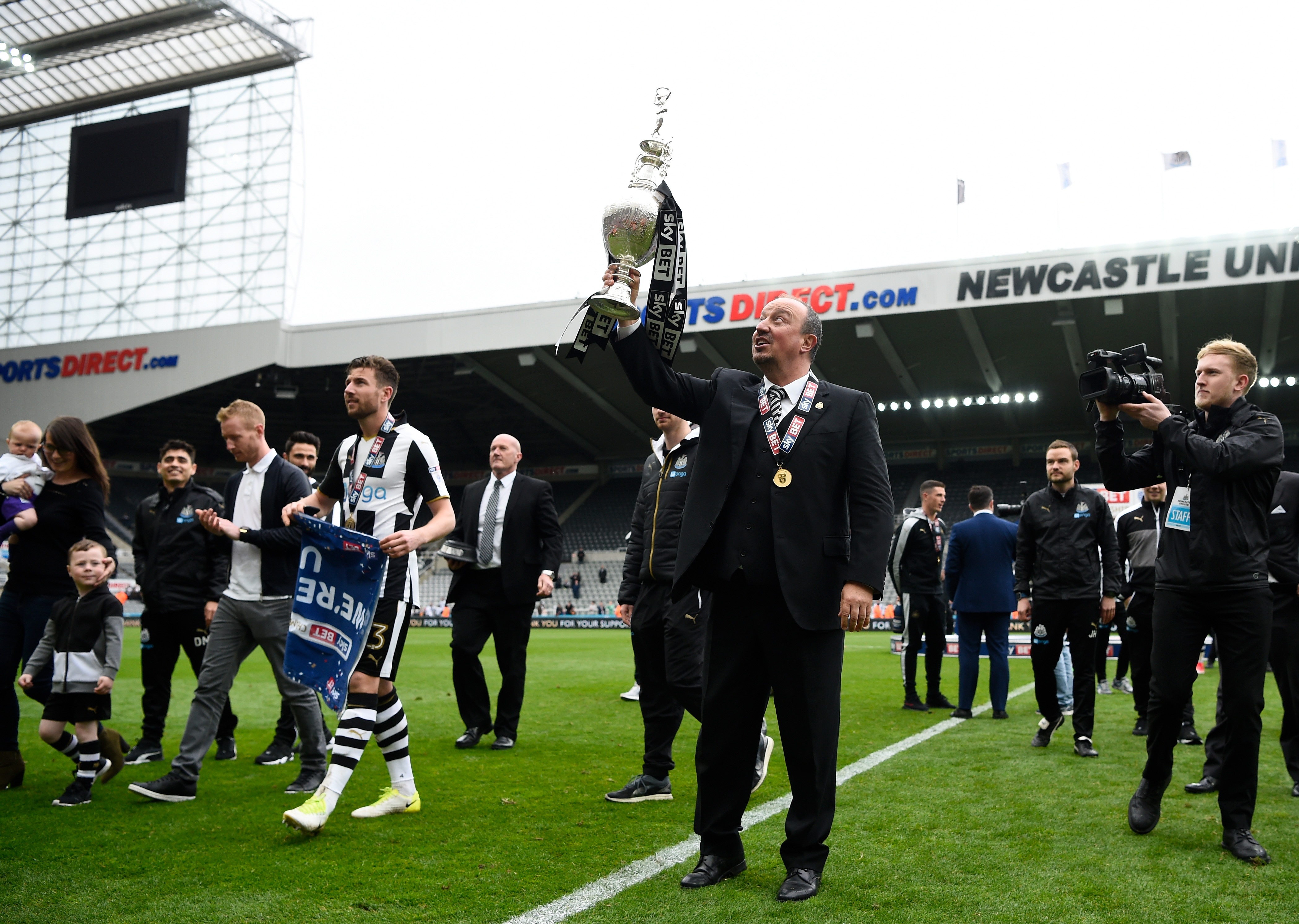 Newcastle vô địch Championship ảnh 10 Newcastle vo dich Championship anh 10