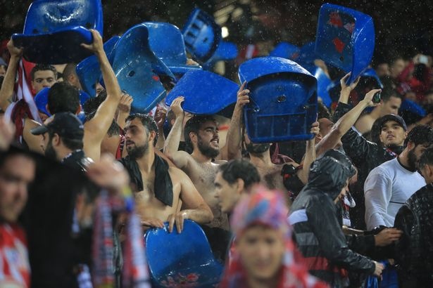 Vi sao CDV Atletico thao ghe mang ve nha? hinh anh