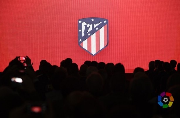 CDV Atletico thao ghe mang ve nha anh 6