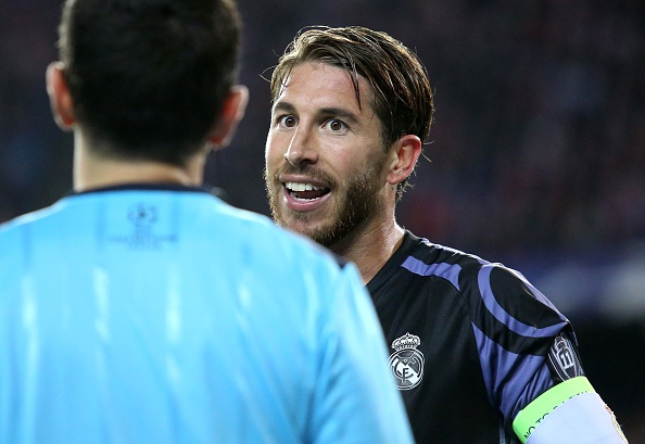 Ramos vach ke hoach cho Ronaldo an va cau the do hinh anh