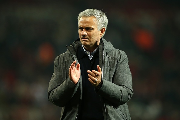 Mourinho cam on trong tai vi tam the do ‘quy gia’ o FA Cup hinh anh
