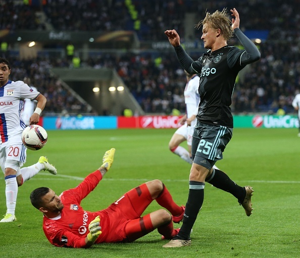 tran Lyon vs Ajax anh 2