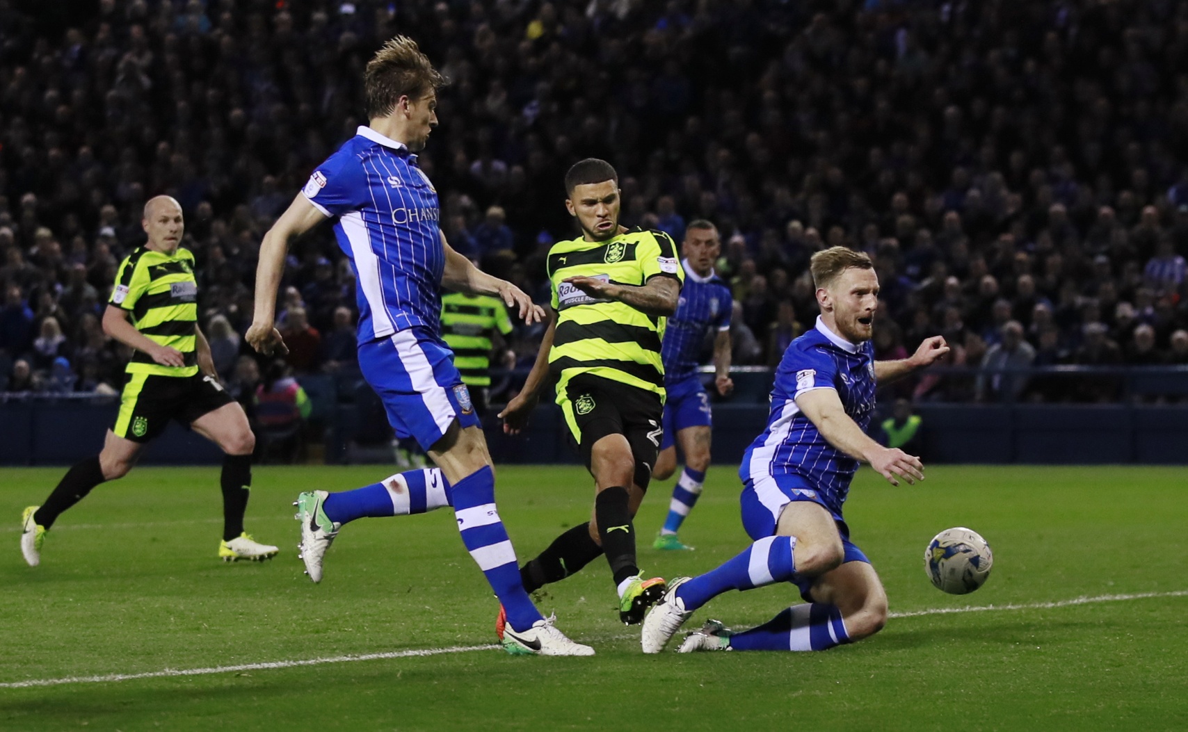 play-off Championship anh 3