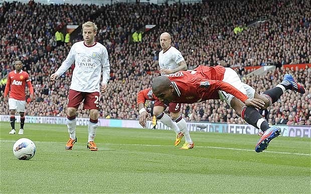 Ngoai hang Anh phat kich si anh 1