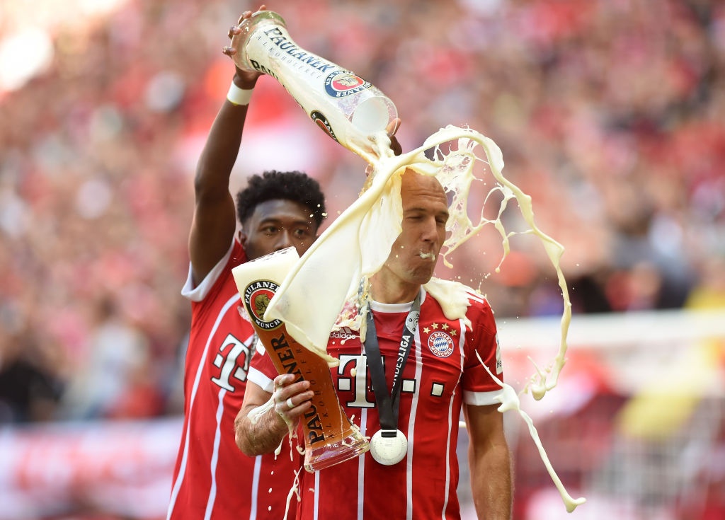 Bayern ăn mừng đĩa bạc ảnh 7 Bayern an mung dia bac anh 7