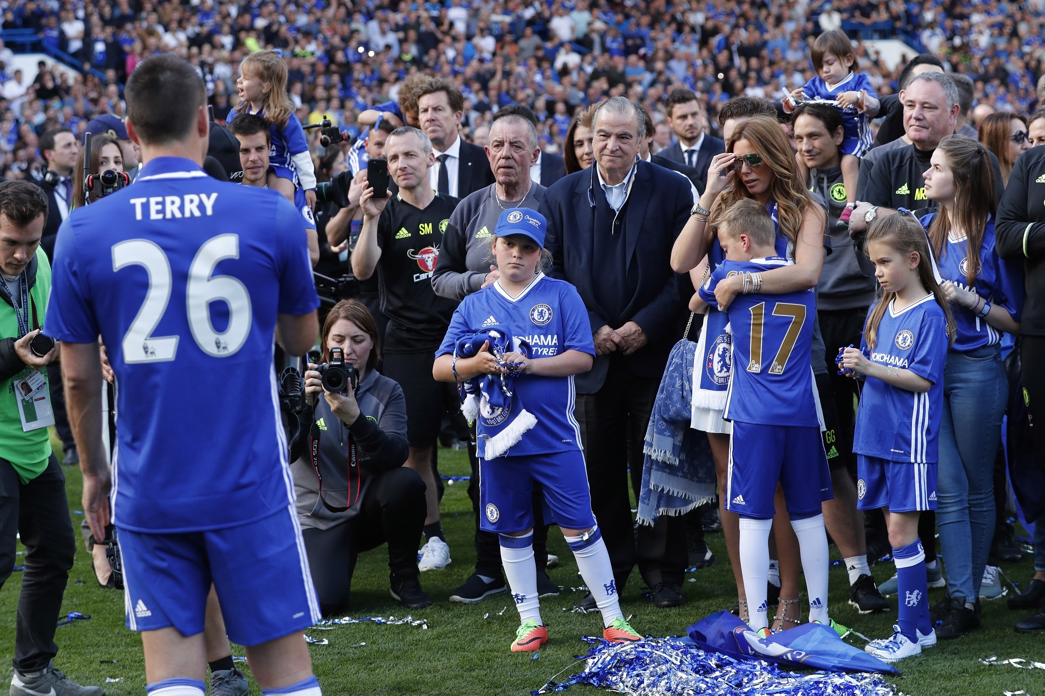 Chelsea an mung vo dich anh 2