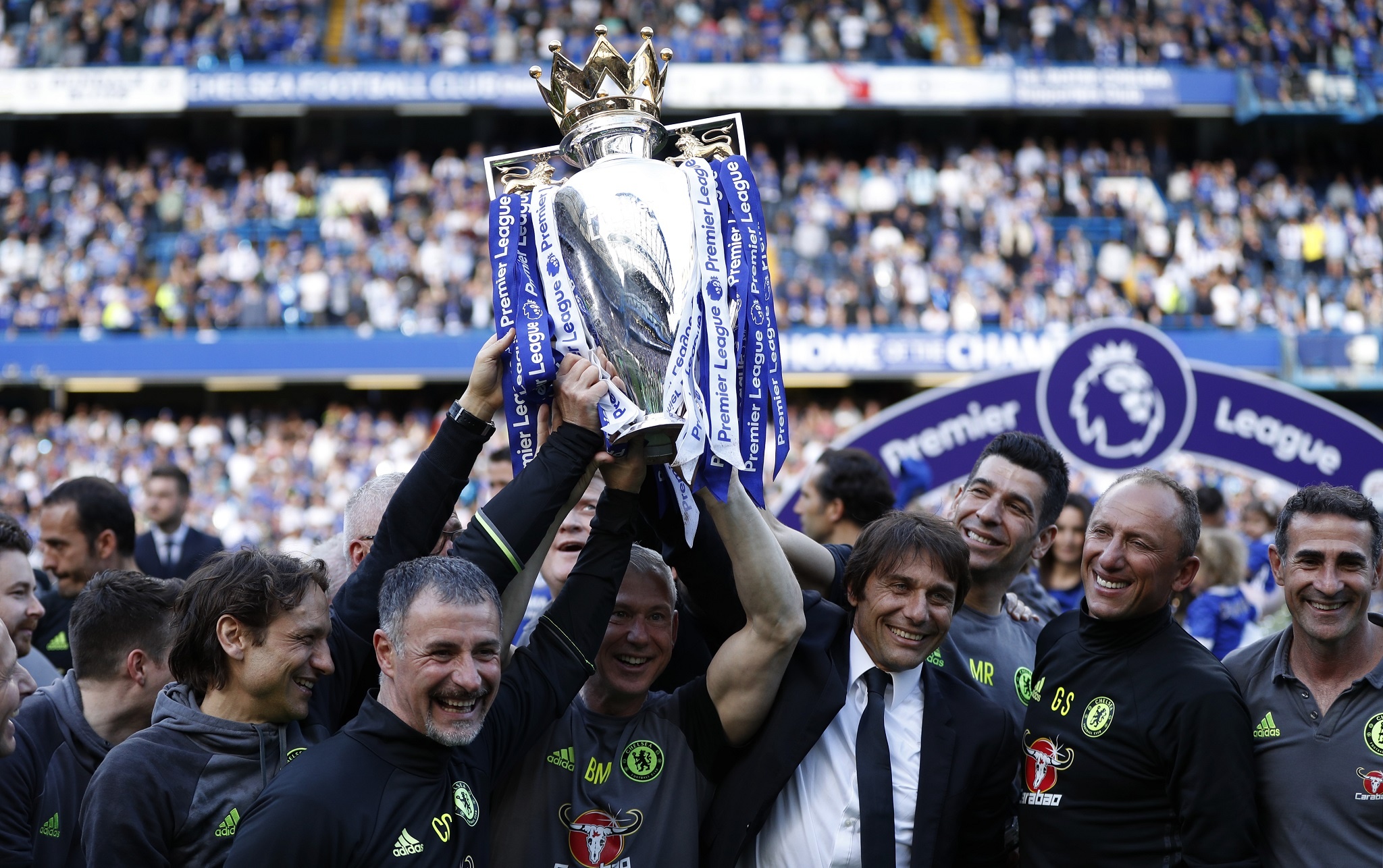 Chelsea an mung vo dich anh 10