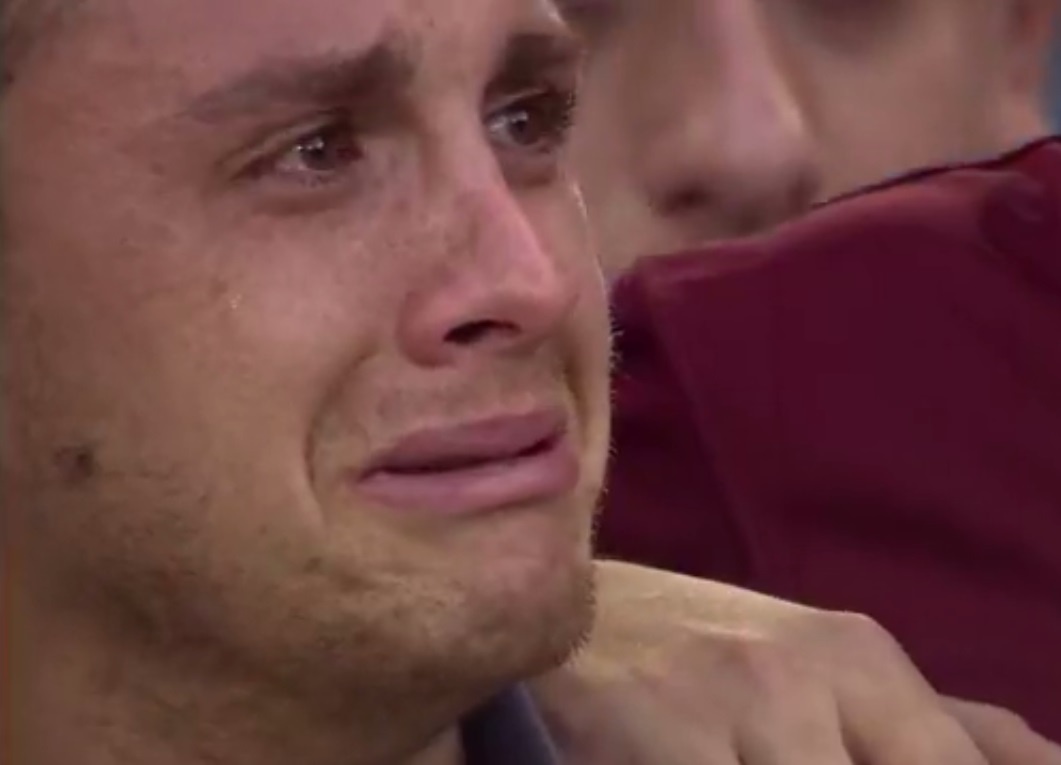 Mot nua thanh Rome chim trong nuoc mat chia tay Totti hinh anh