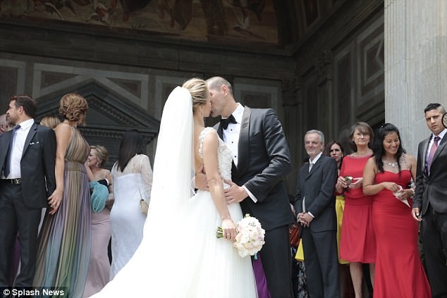 dam cuoi Valdes anh 2