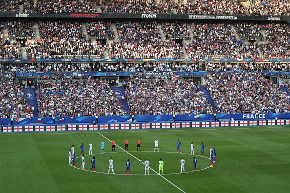 tran giao huu Phap vs Anh anh 2