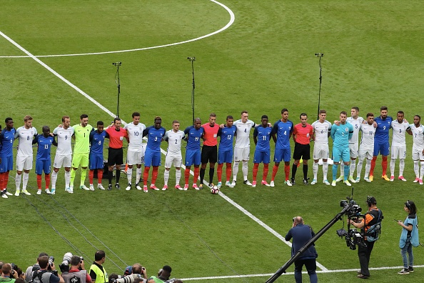 tran giao huu Phap vs Anh anh 3