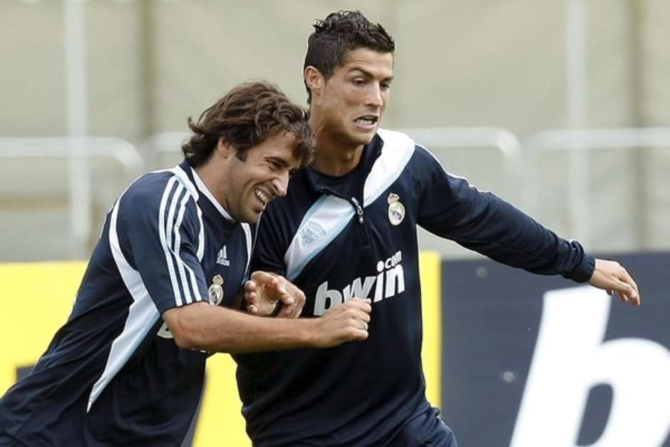 cuộc cạnh tranh Ronaldo và Messi ảnh 3 cuoc canh tranh Ronaldo va Messi anh 3
