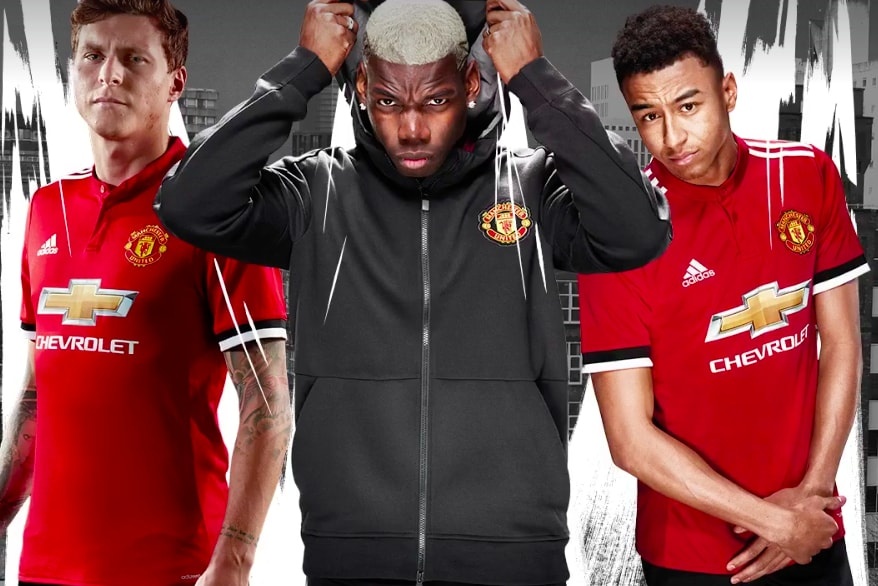 MU cong bo ao dau san nha mua sau voi 5 khac biet lon hinh anh