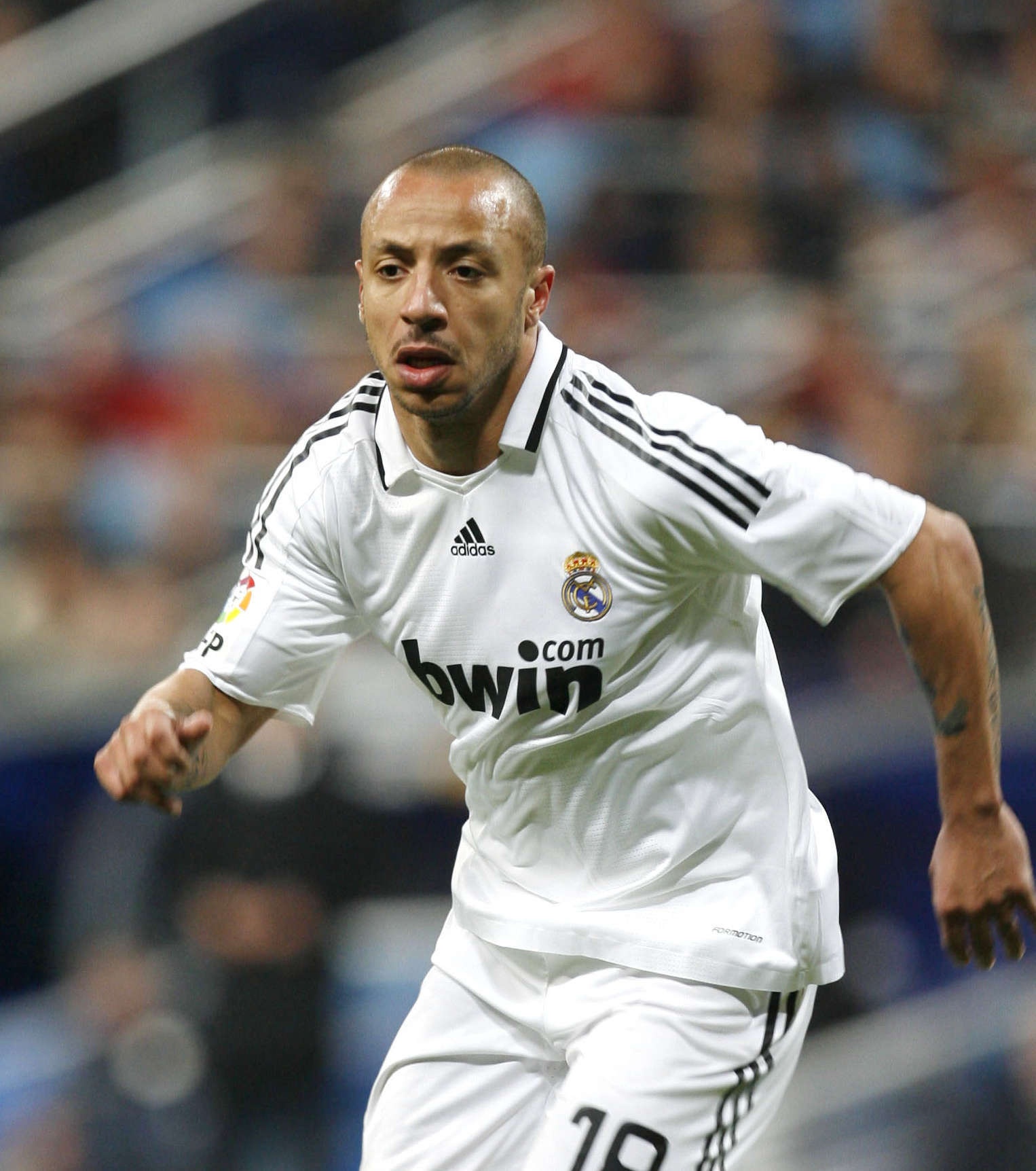 10 ban hop dong te nhat Real anh 1