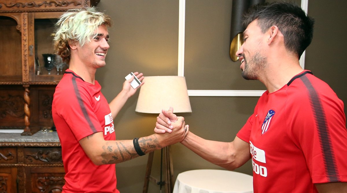 Griezmann đổi kiểu tóc ảnh 5 Griezmann doi kieu toc anh 5