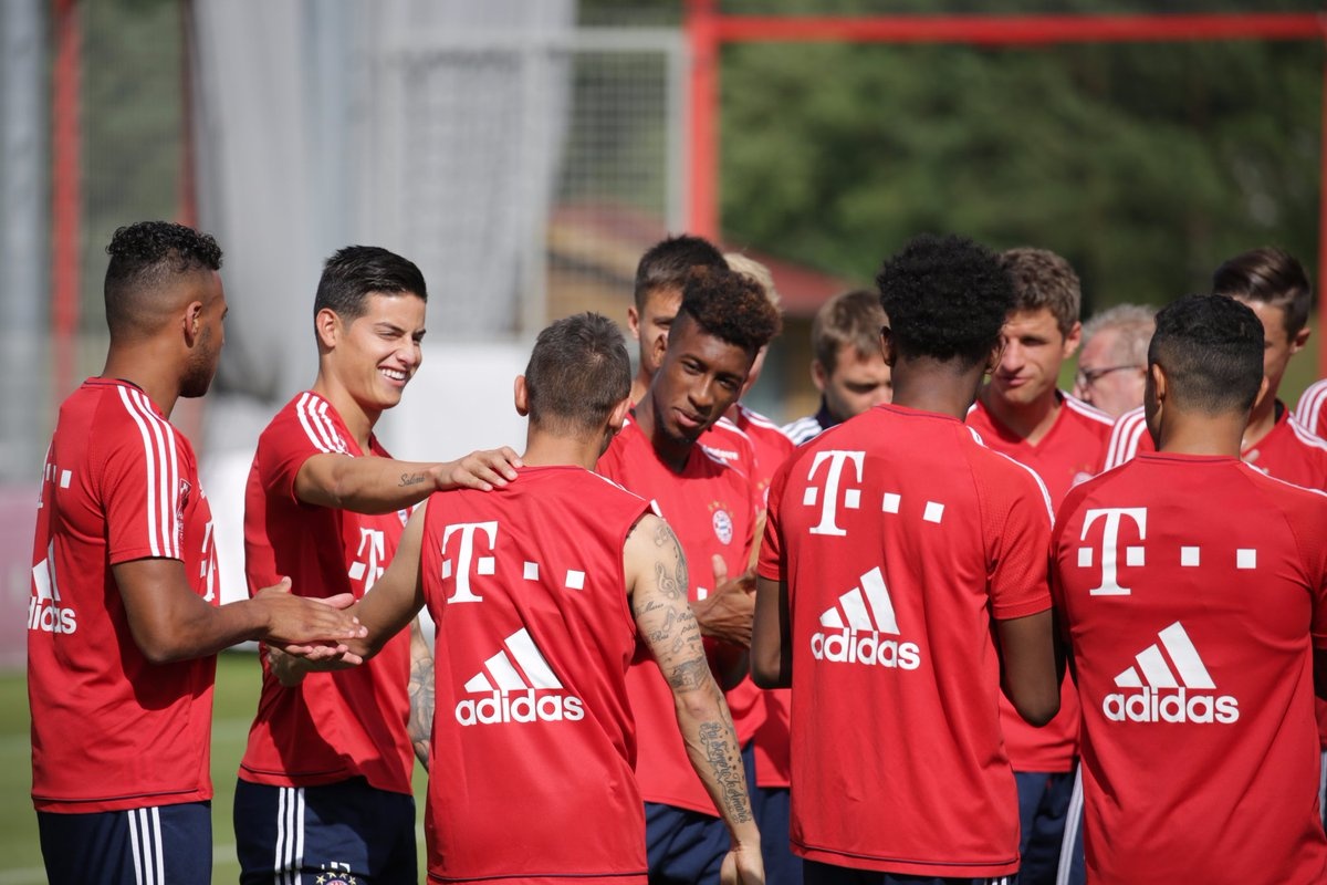 ao cua James Rodriguez anh 8