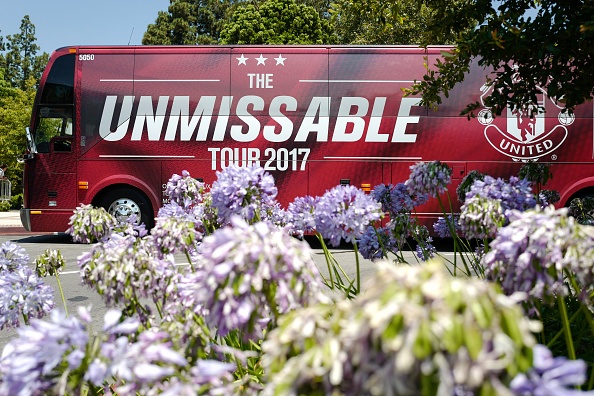 Martial danh nga dong doi anh 4