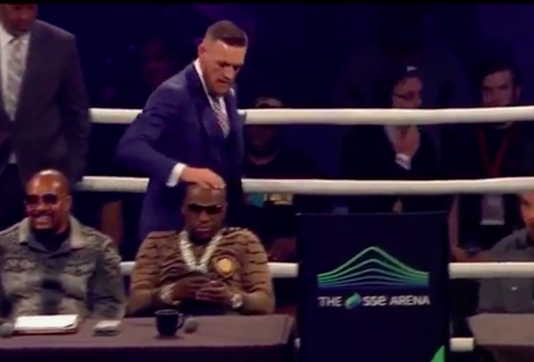 Mayweather vs McGregor anh 5