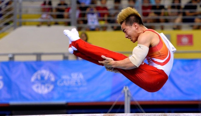 Pham Phuoc Hung: Vuot qua chan thuong de tro thanh nha VDTG hinh anh