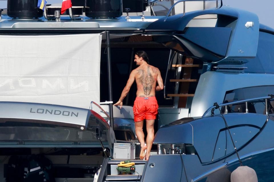 Ibrahimovic nghỉ dưỡng ảnh 5 Ibrahimovic nghi duong anh 5