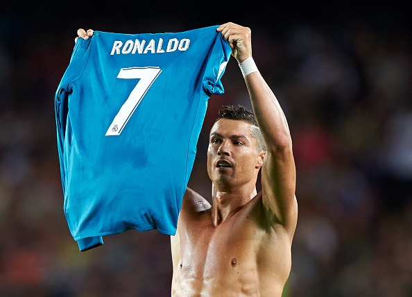 Ronaldo sao chep kieu gio ao an mung cua Messi hinh anh