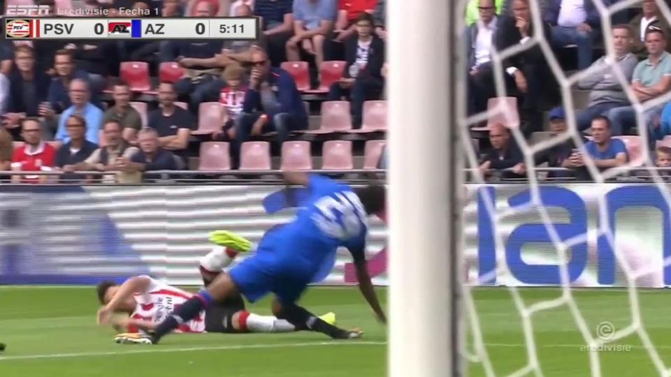 Chan thuong kinh di cua sao tre Ha Lan hinh anh