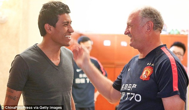 tan binh Barca ra mat anh 12