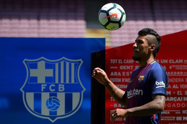 tan binh Barca ra mat anh 4