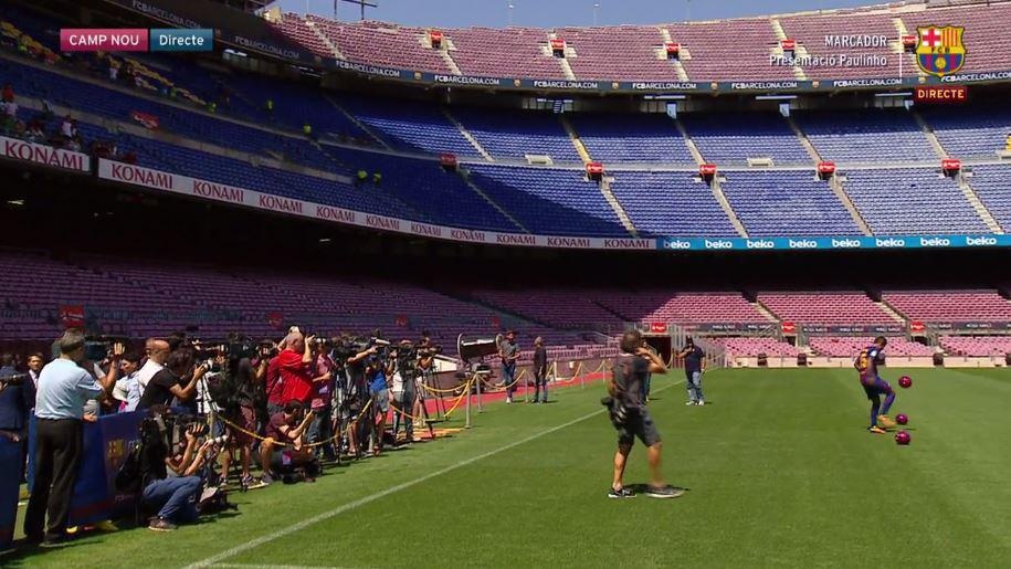 tan binh Barca ra mat anh 3