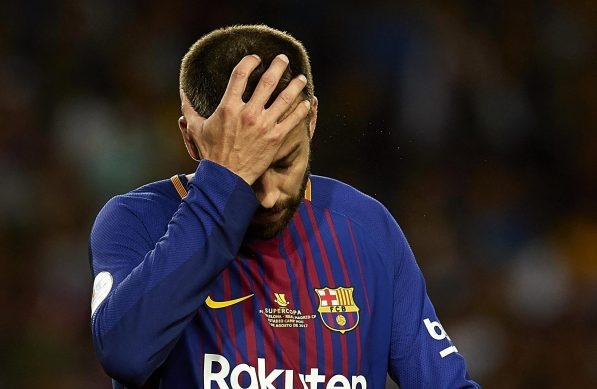 CDV Real dung Pique lam tro cuoi hinh anh