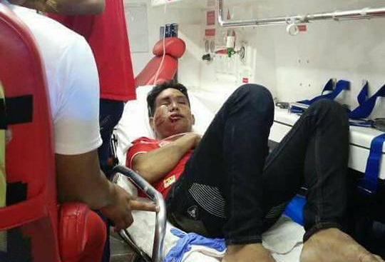 CDV Myanmar bi danh sung mat sau tran thua Malaysia hinh anh