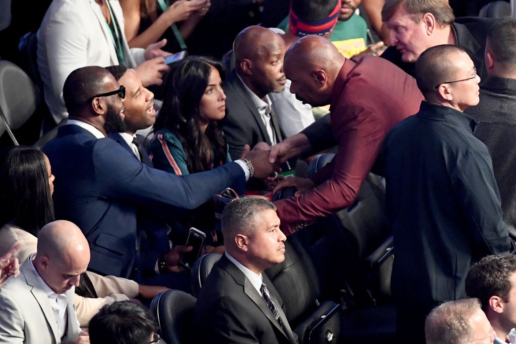 tran Mayweather vs McGregor anh 3