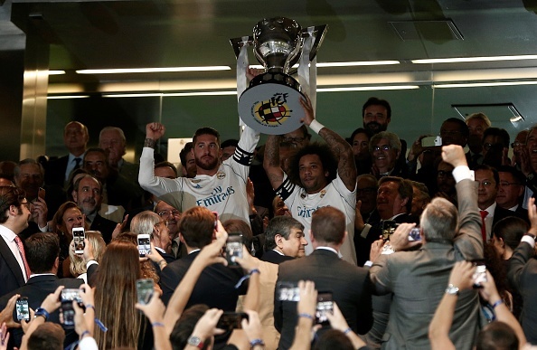 tran Real Madrid vs Valencia anh 1