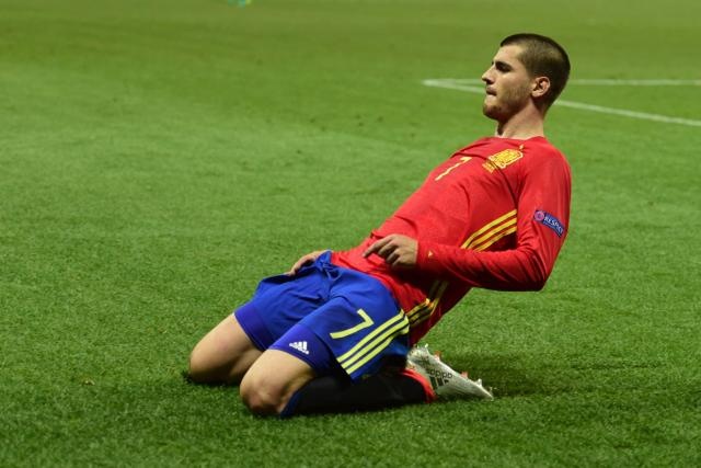 Morata le phep nhuong ao so 7 cho dan anh David Villa hinh anh