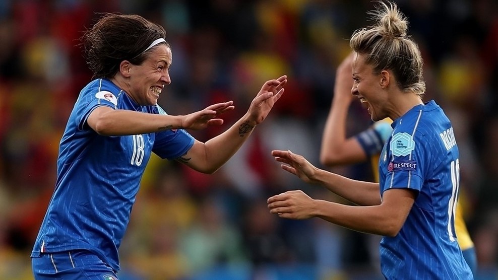 ban thang dep nhat chau Au 2016/17 anh 7