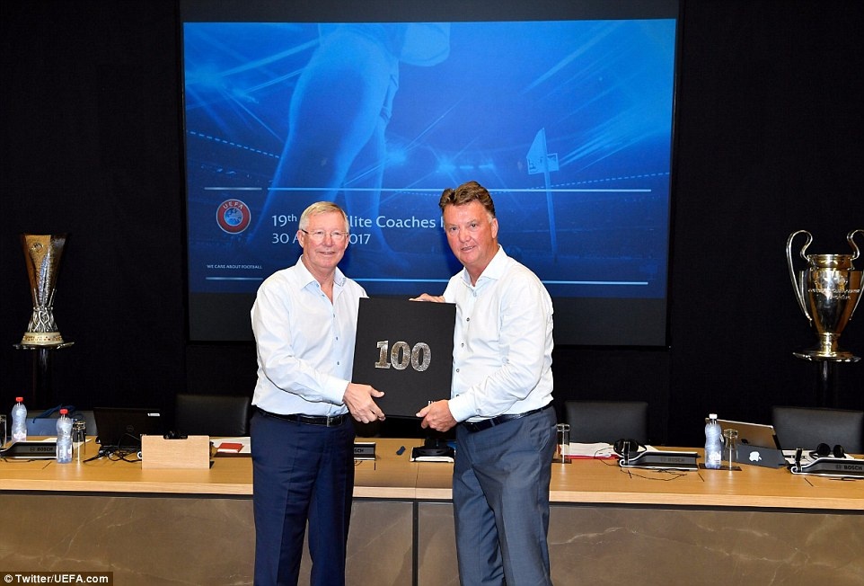 dan HLV du hoi nghi anh 3