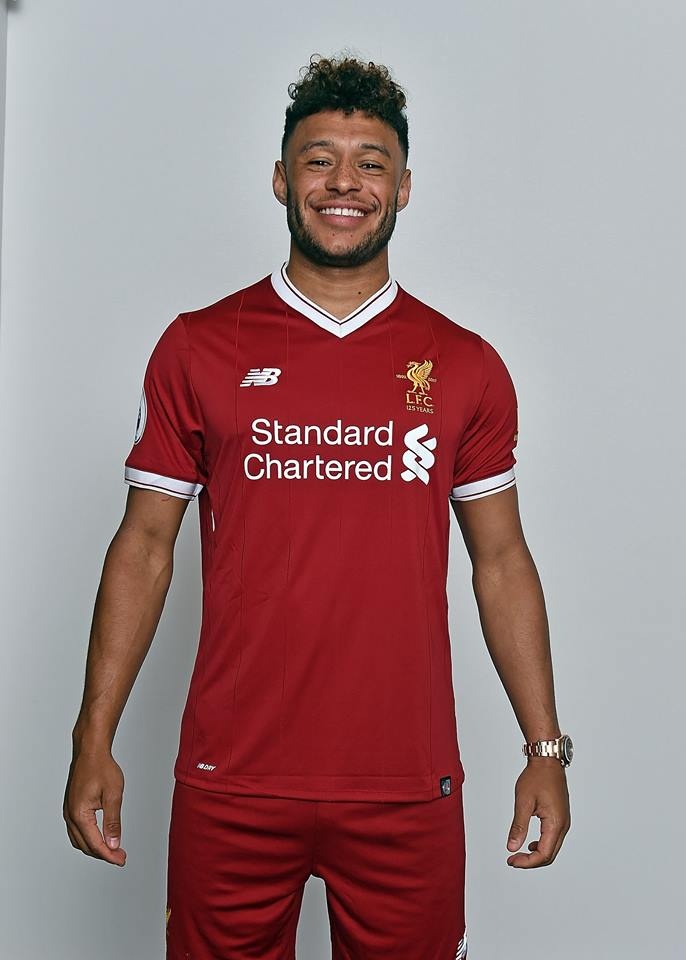 Chamberlain ra mat Liverpool anh 4