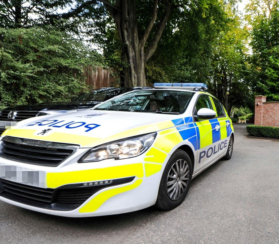 Rooney bi canh sat bat anh 6