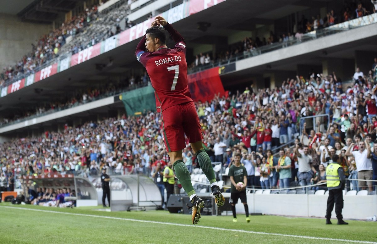 tran Bo Dao Nha vs Faroe anh 6