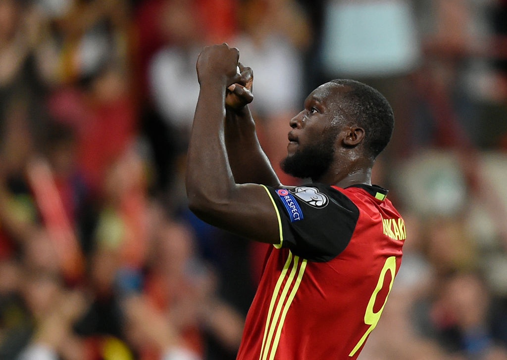 Lukaku ghi 3 ban, Bi dai thang 9-0 o vong loai World Cup hinh anh