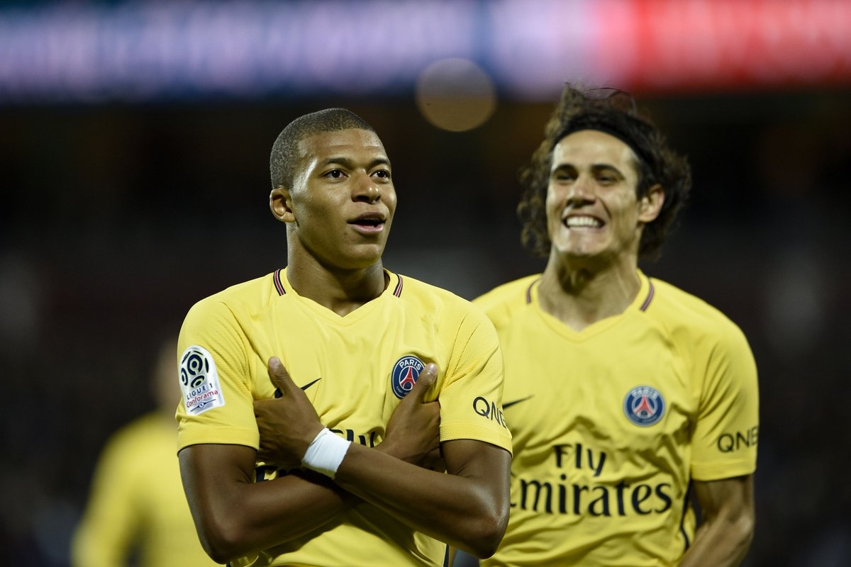 Mbappe va Neymar cung ghi ban giup PSG dai thang 5-1 hinh anh