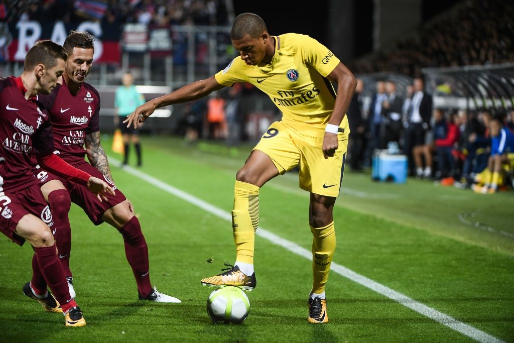 tran Metz vs PSG anh 1