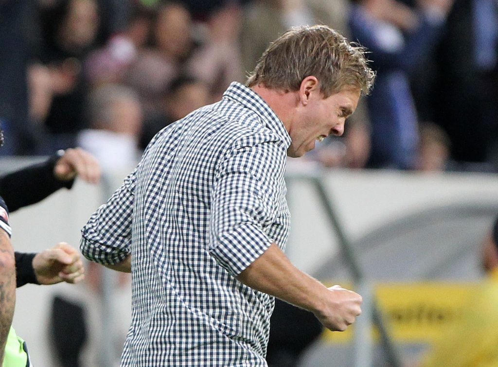 tran Hoffeinhem vs Bayern anh 9