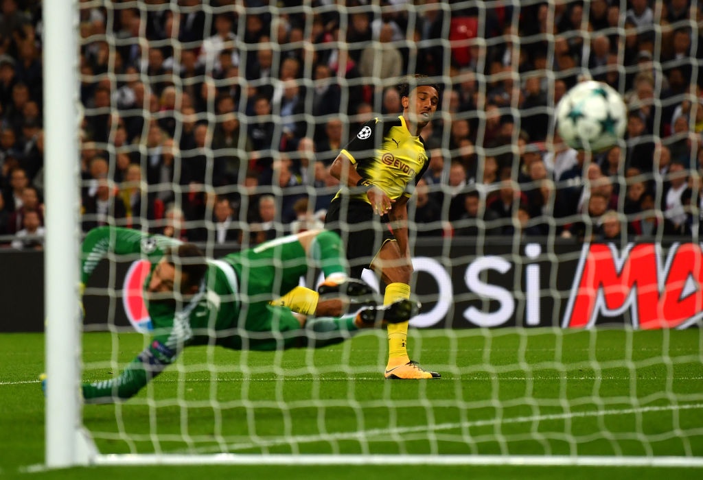 tran Tottenham vs Dortmund anh 6