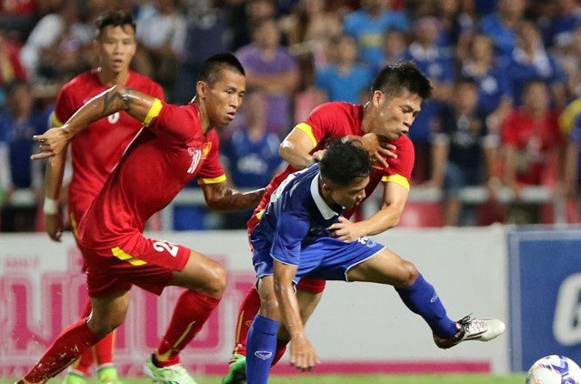 Tut 7 bac, Thai Lan xep sau Viet Nam tren bang xep hang FIFA hinh anh