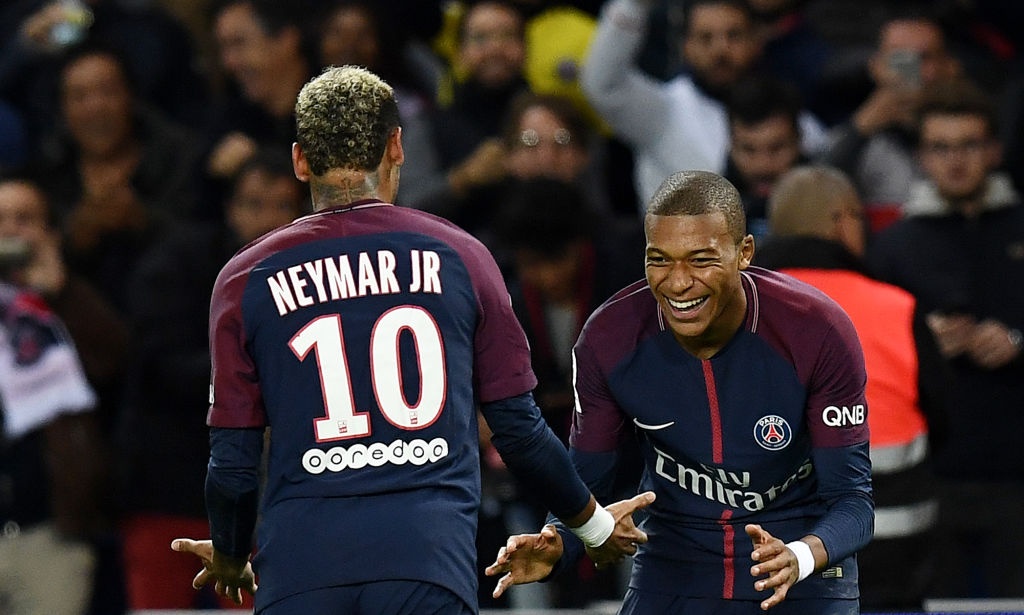 Mbappe va Neymar tit ngoi, PSG thang nho 2 ban phan luoi hinh anh