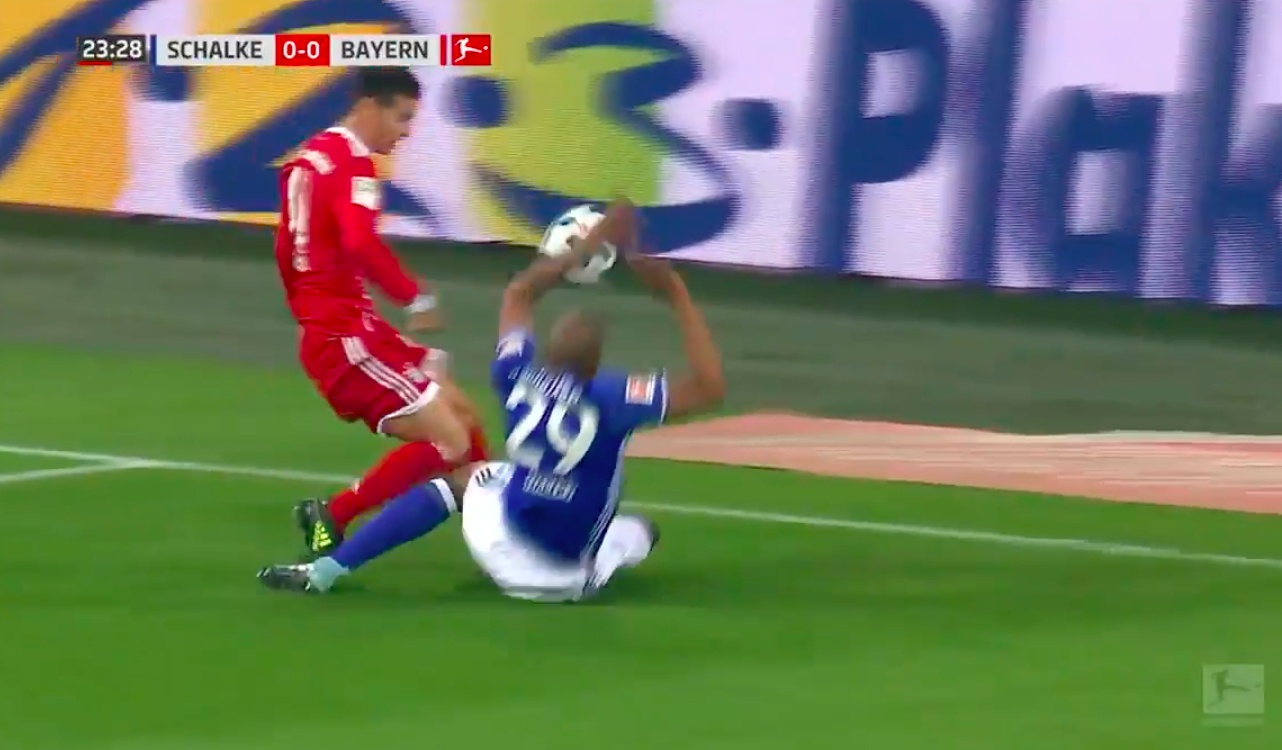 tran Schalke vs Bayern anh 2