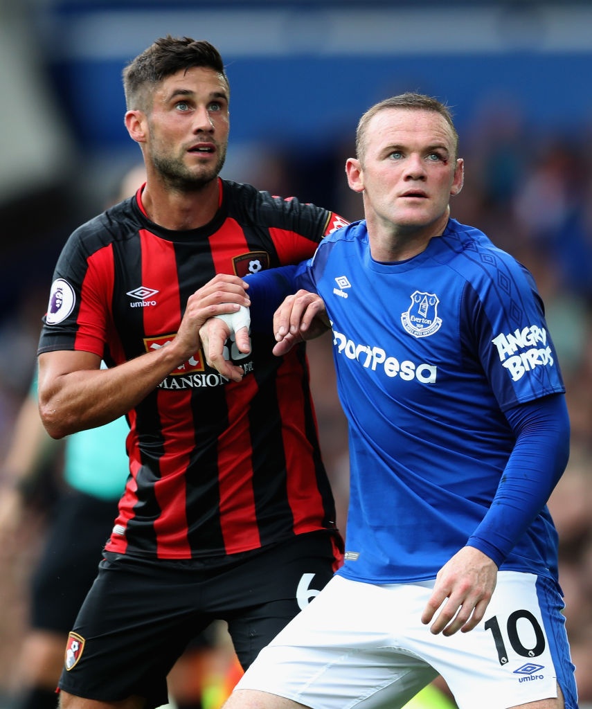 Rooney chay mau anh 9