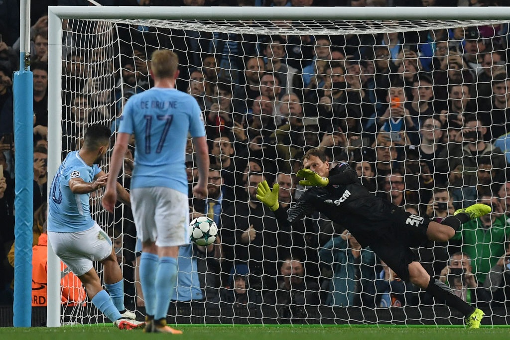 tran Man City vs Shakhtar anh 6