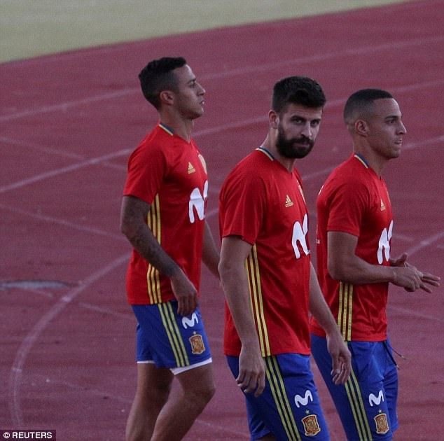 Pique bi CDV lang ma anh 1